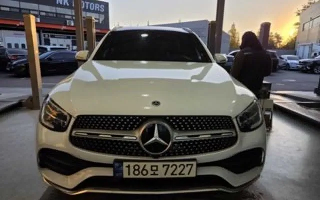 GLC클래스 X253 GLC 300 e 4MATIC 벤츠 2022/07 91,726km