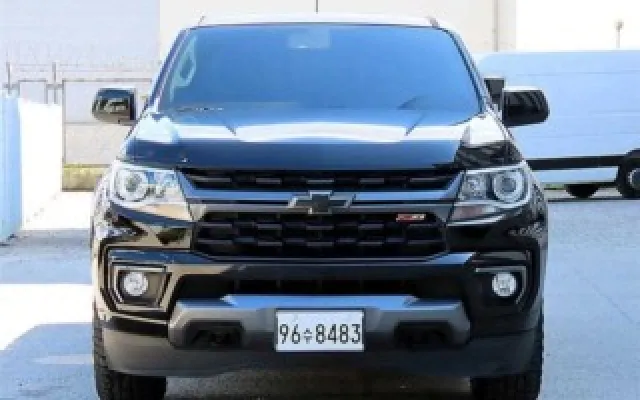 리얼 뉴 콜로라도 3.6 Z71-X 4WD 쉐보레 2022/04 64,777km